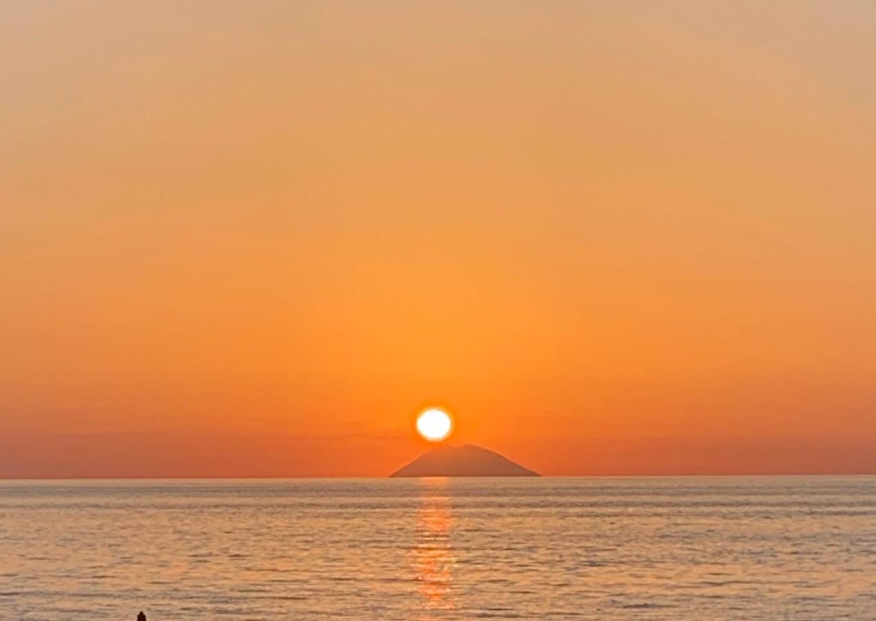 Boutique Apartment With Beach Within Walking Distance, Near Tropea Parghelia Esterno foto