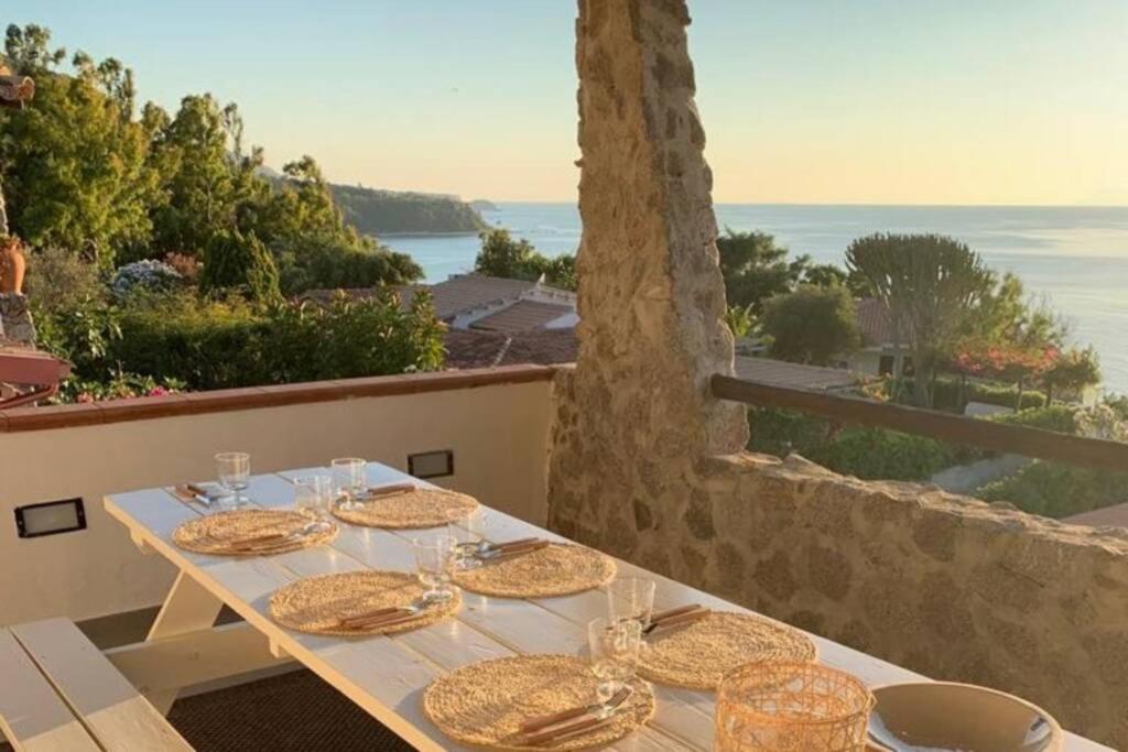 Boutique Apartment With Beach Within Walking Distance, Near Tropea Parghelia Esterno foto