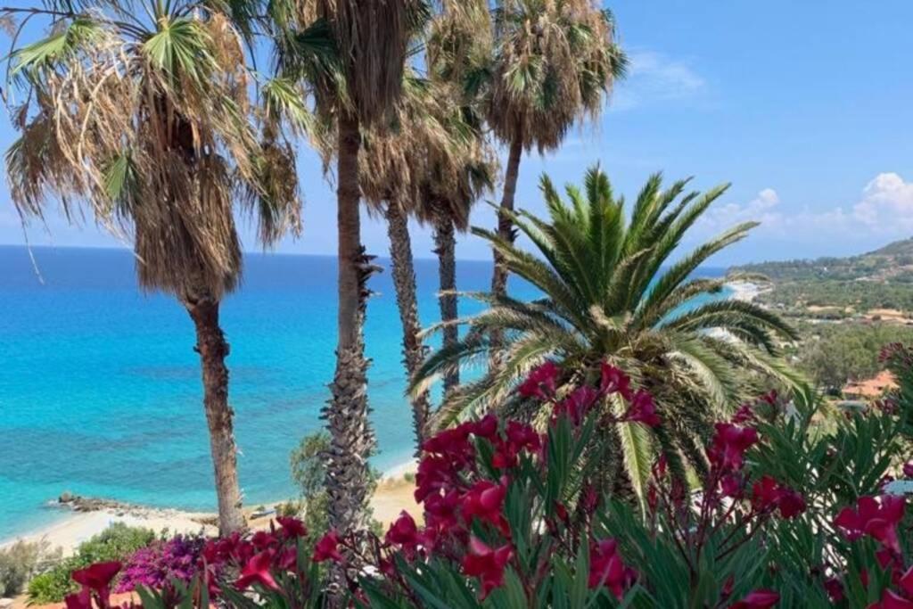 Boutique Apartment With Beach Within Walking Distance, Near Tropea Parghelia Esterno foto
