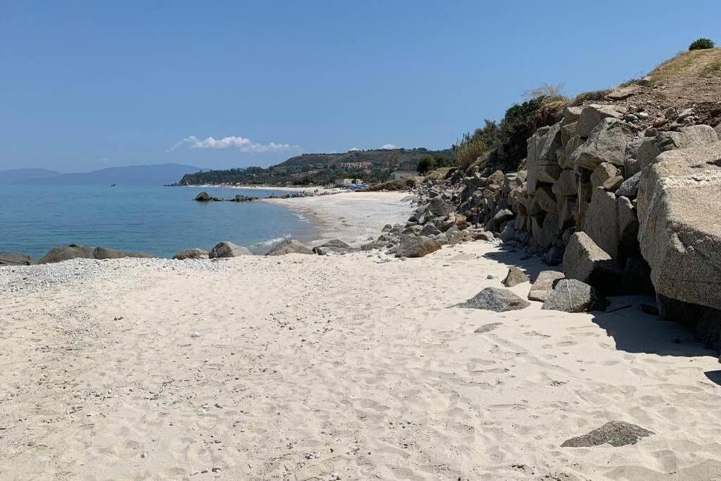 Boutique Apartment With Beach Within Walking Distance, Near Tropea Parghelia Esterno foto