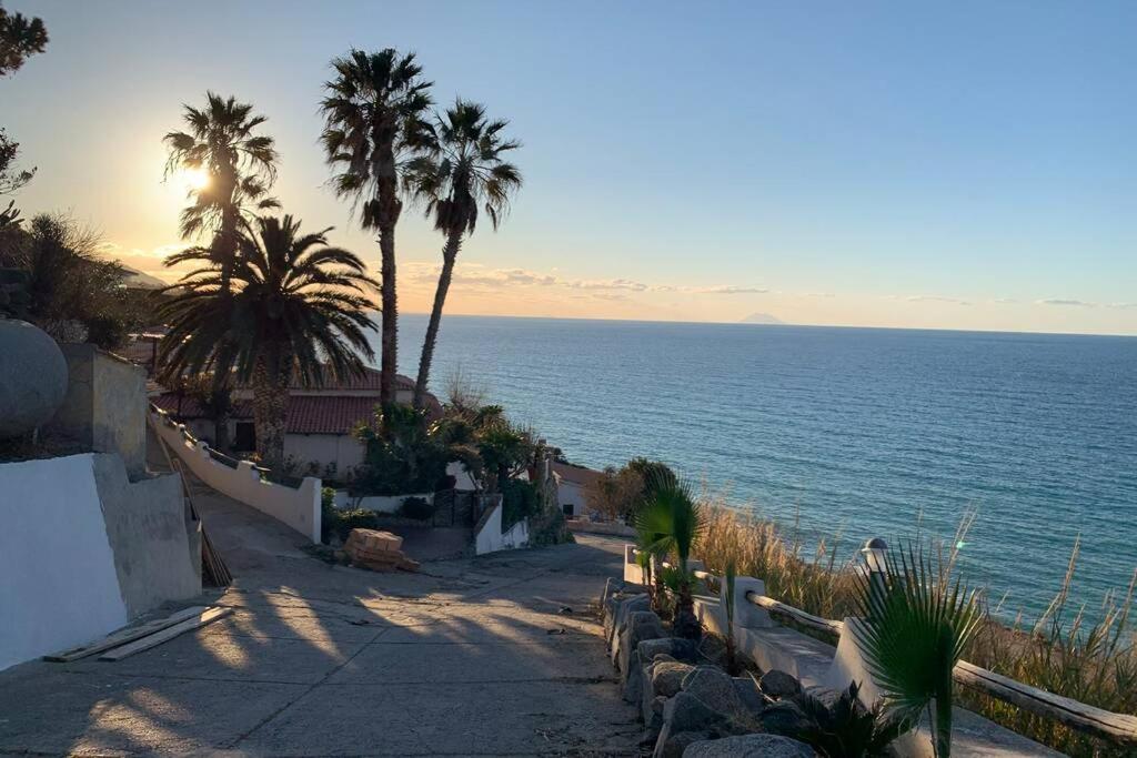 Boutique Apartment With Beach Within Walking Distance, Near Tropea Parghelia Esterno foto