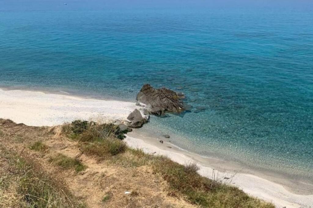 Boutique Apartment With Beach Within Walking Distance, Near Tropea Parghelia Esterno foto