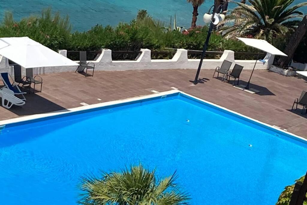 Boutique Apartment With Beach Within Walking Distance, Near Tropea Parghelia Esterno foto